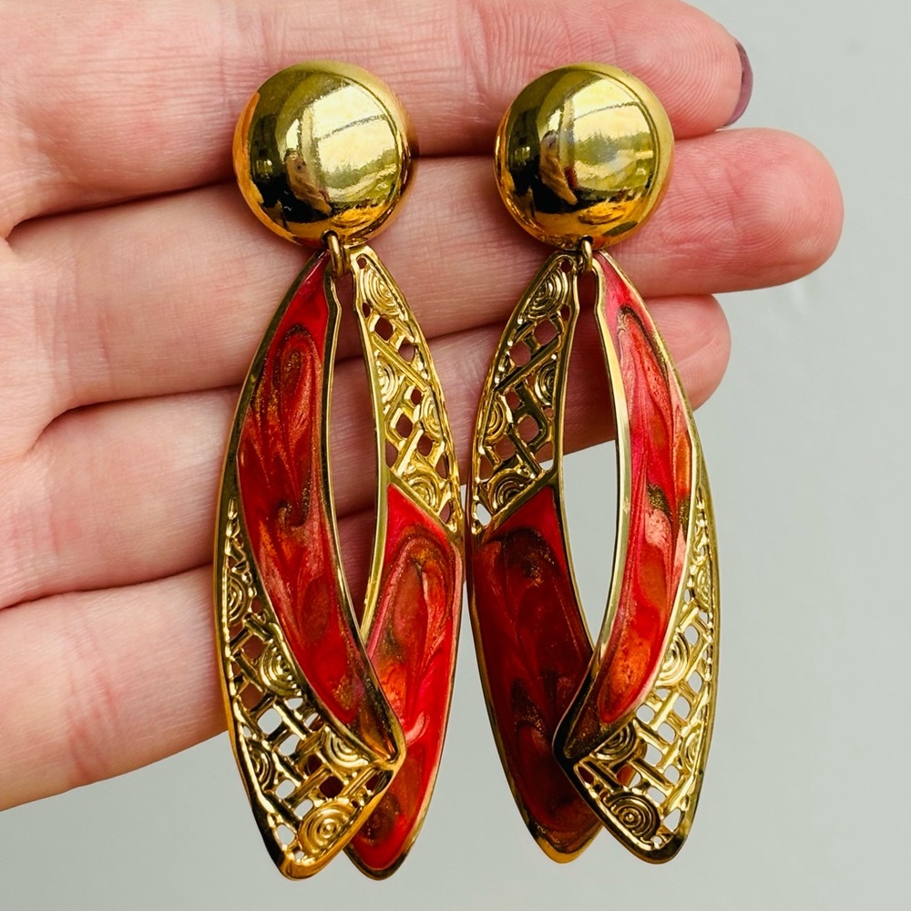 Vintage BEREBI Signed Red and Orange Enameled Gold Tone Dangle Pierced Earrings